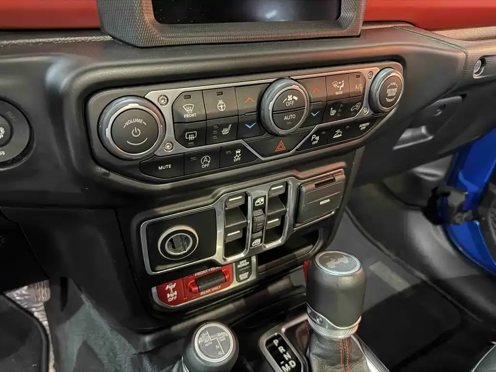 Jeep Wrangler — фото 4
