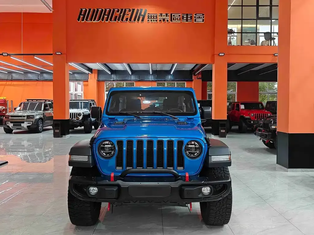 Jeep Wrangler — фото 9