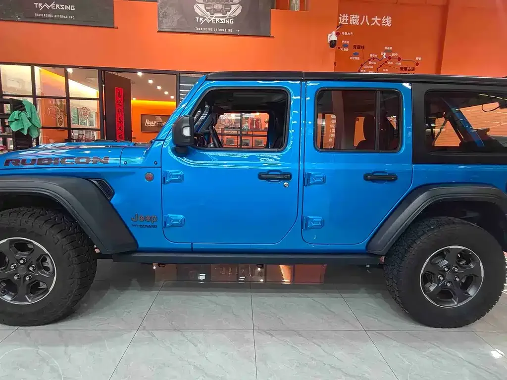 Jeep Wrangler — фото 6