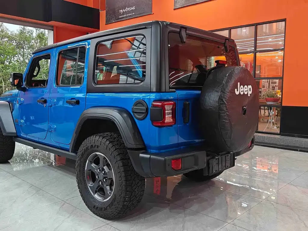 Jeep Wrangler — фото 5