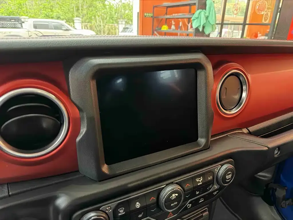 Jeep Wrangler — фото 2
