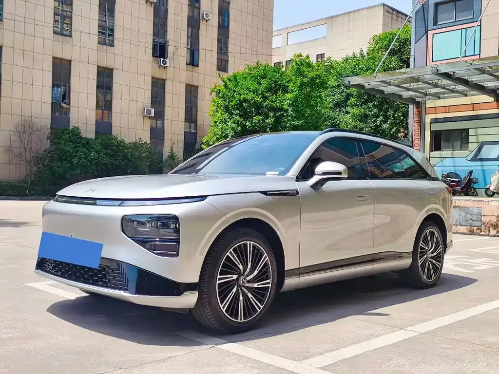 XPeng G9