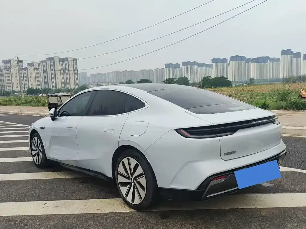 Geely Galaxy E8 2024 из CN, фото 7