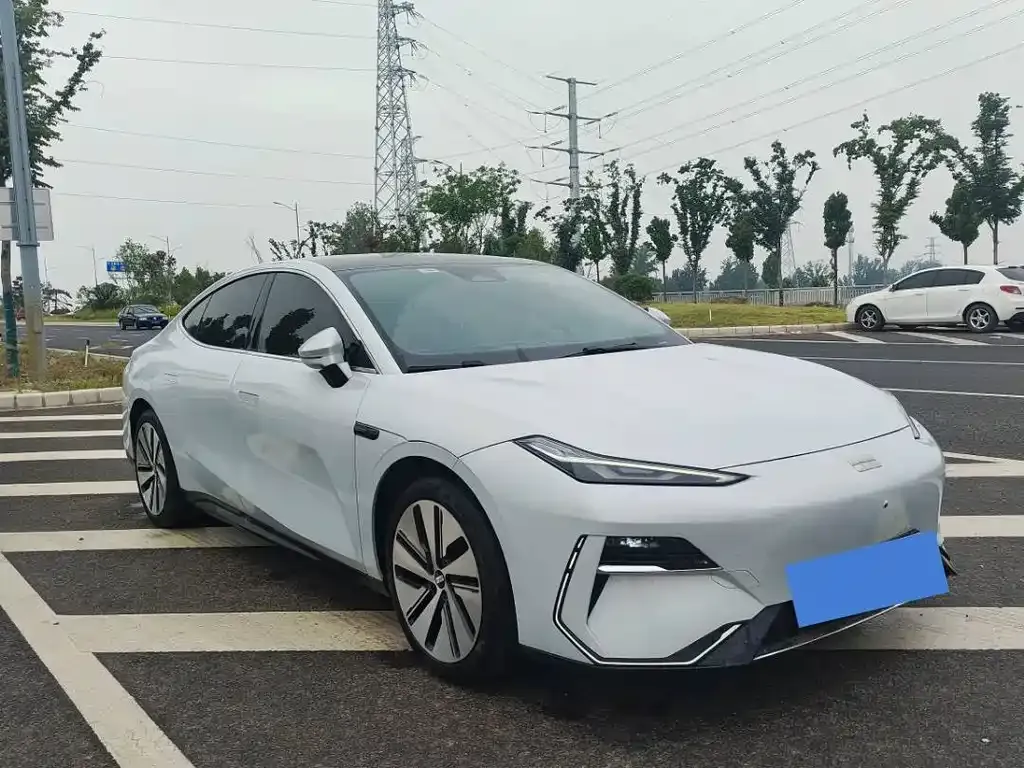 Geely Galaxy E8 2024 из CN, фото 9