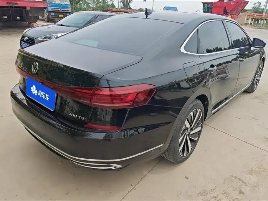 Volkswagen Passat — фото 5