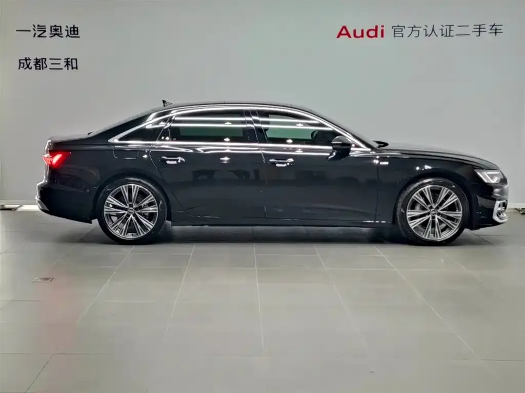 Audi A6L — фото 5