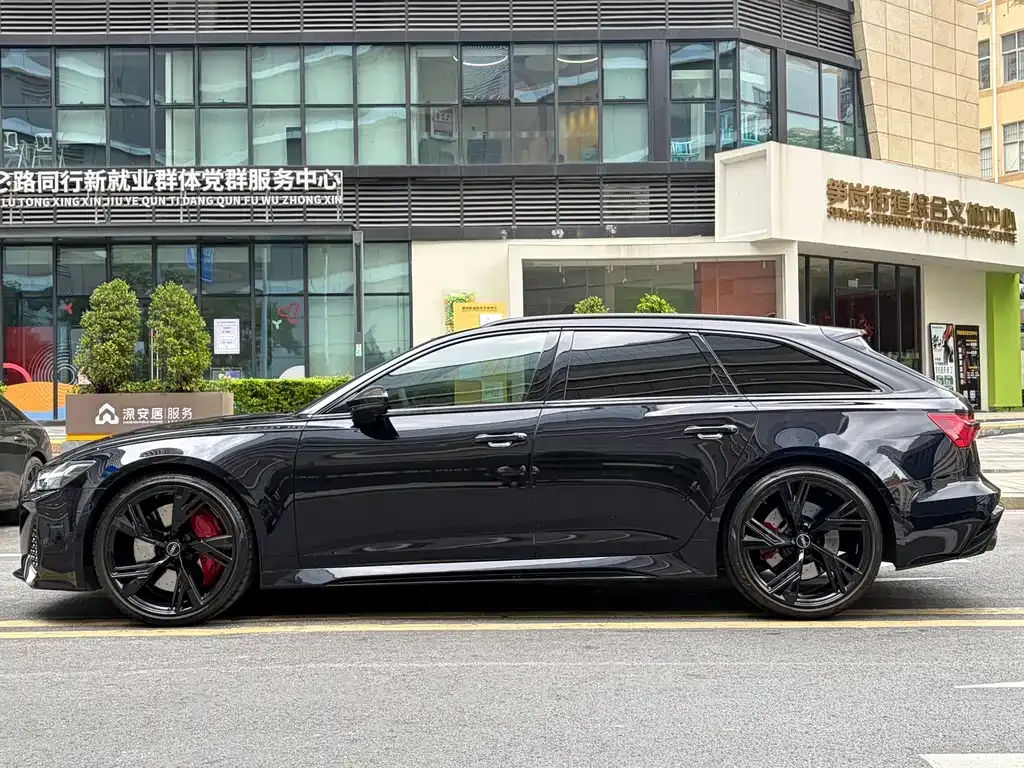 Audi RS 6 2021 из CN, фото 6
