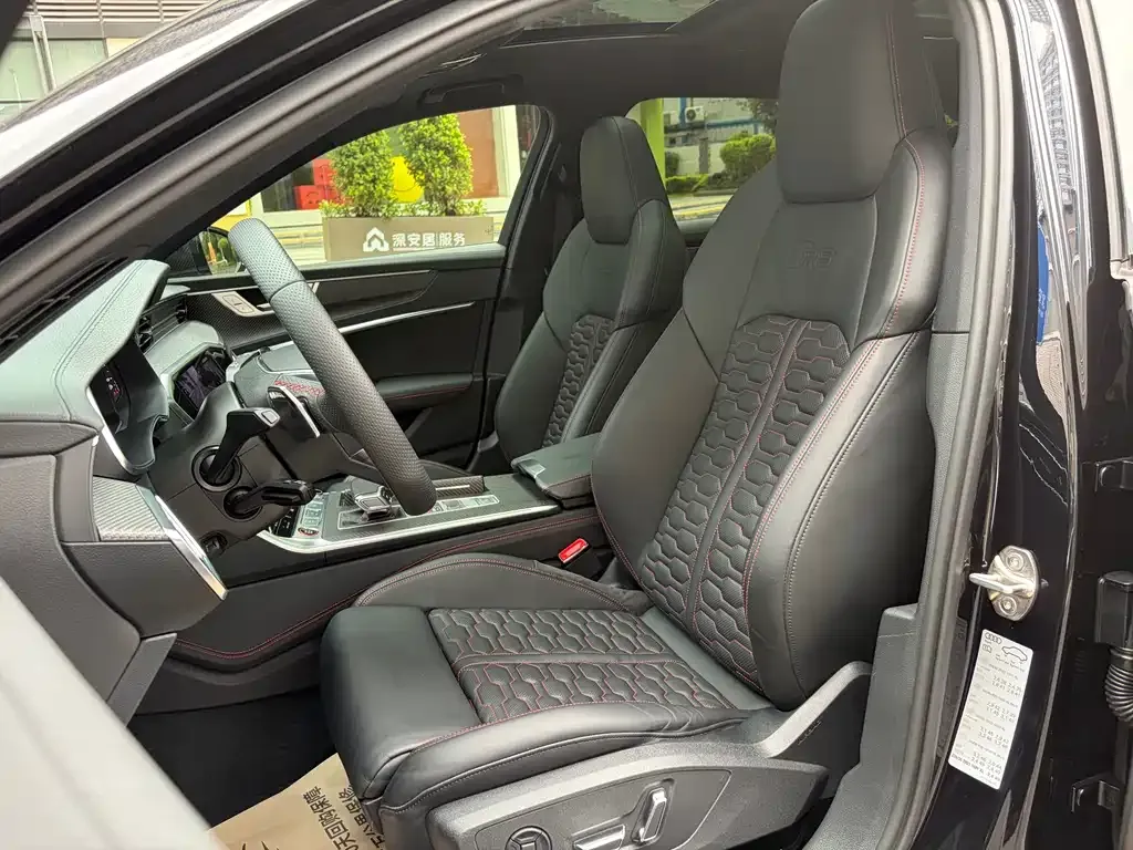 Audi RS 6 2021 из CN, фото 8