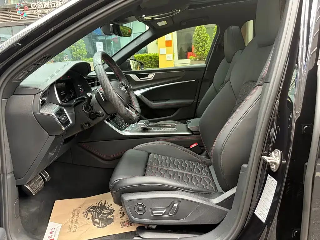 Audi RS 6 2021 из CN, фото 10