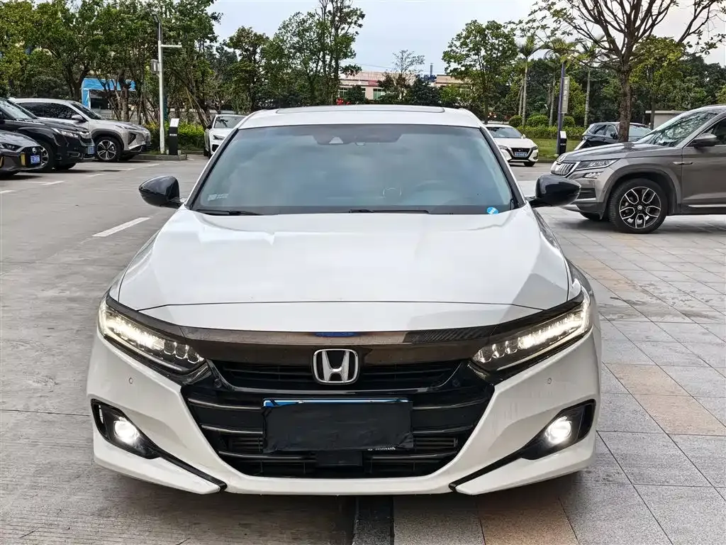 Honda Accord — фото 4