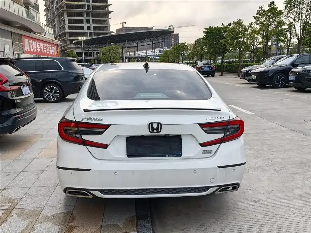 Honda Accord — фото 6