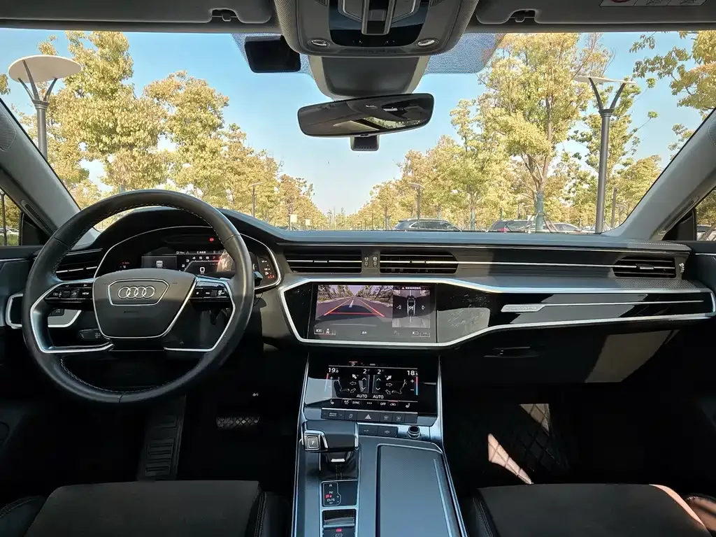 Audi A7L — фото 6