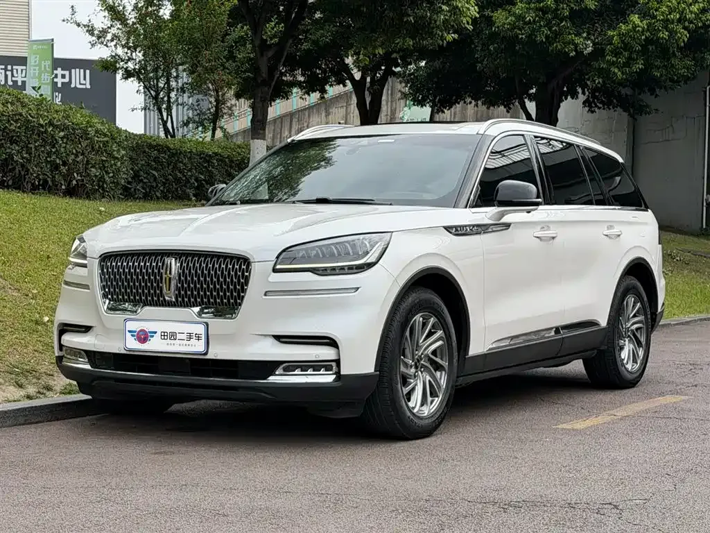 Lincoln Aviator — фото 1