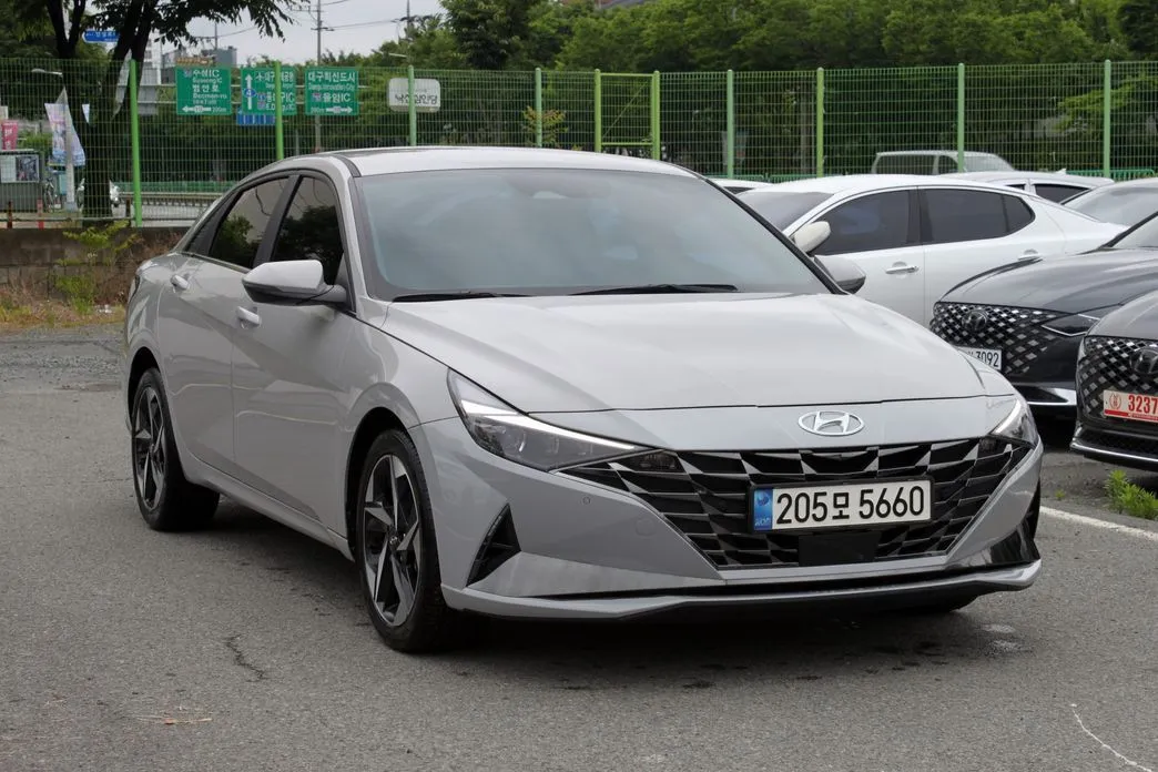 Hyundai AVANTE — фото 6