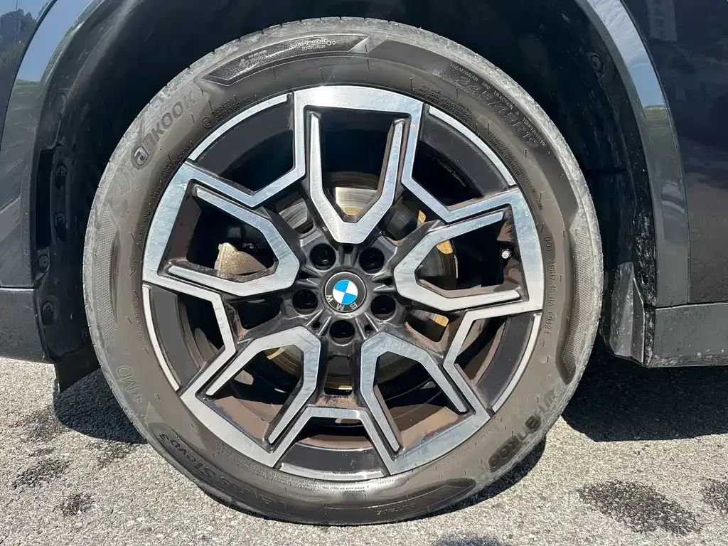BMW X1 — фото 9