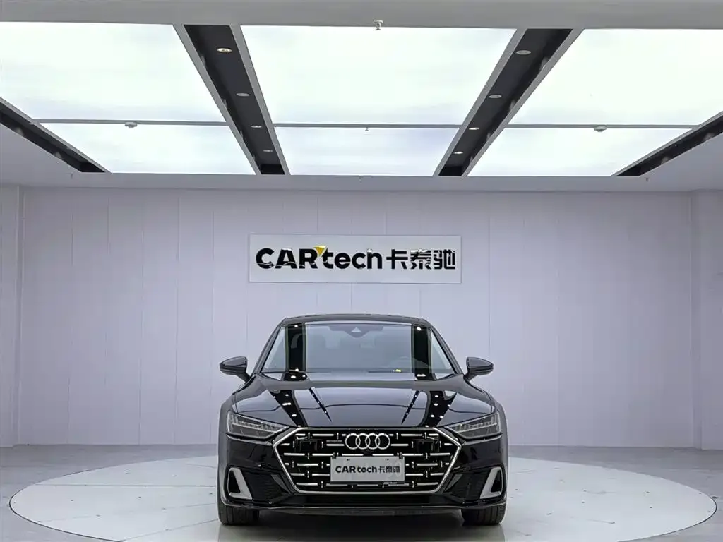 Audi A7L — фото 2