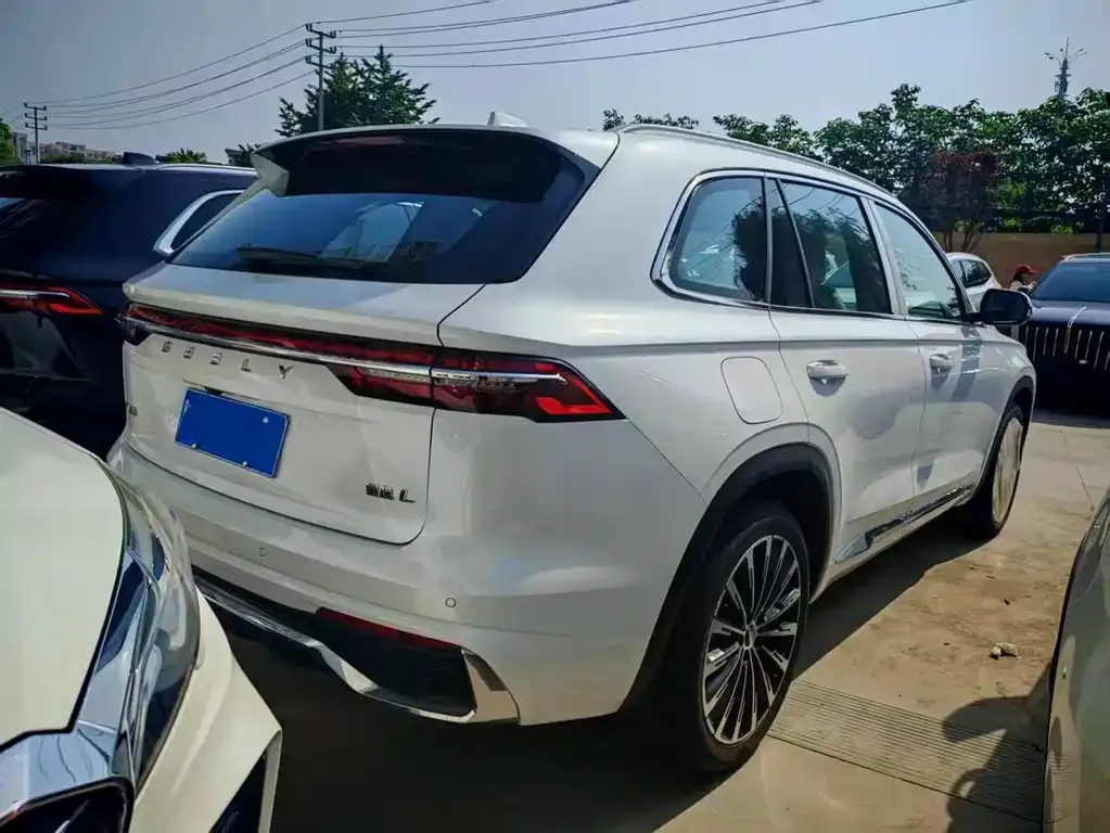 Geely Xingyue L — фото 2
