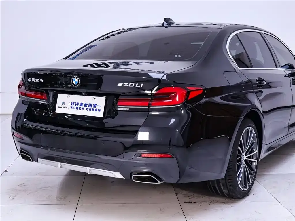 BMW 5 Series — фото 5