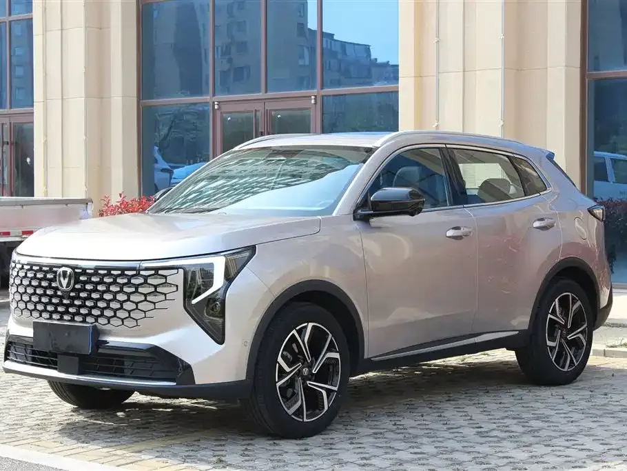 Changan CS55PLUS — фото 1
