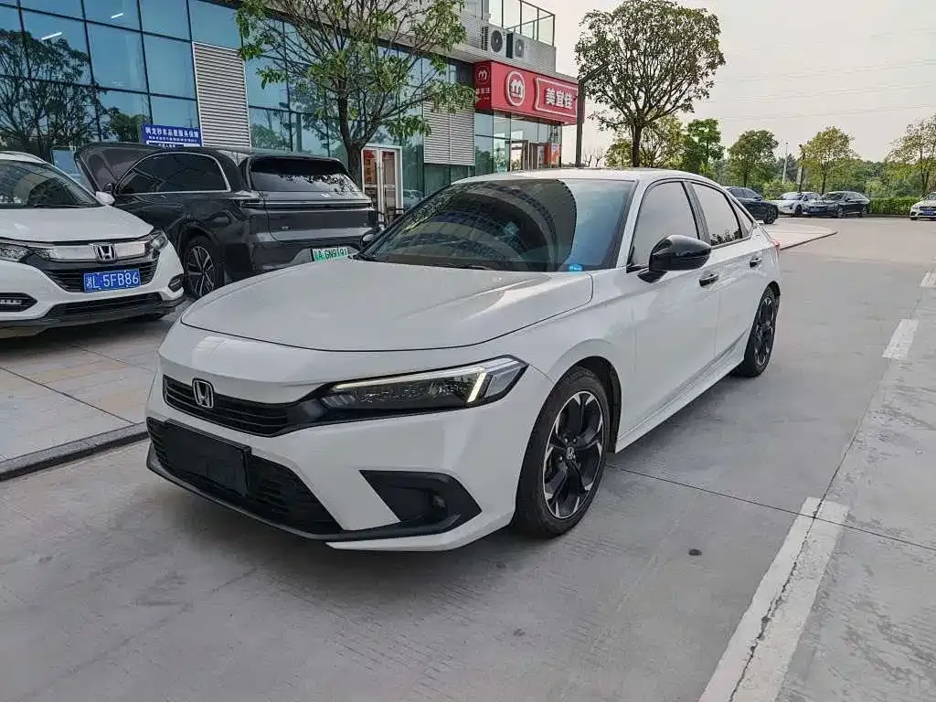 Honda Civic — фото 1