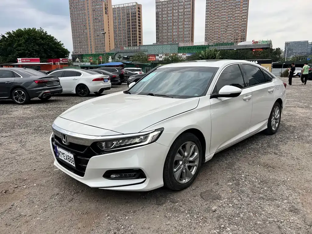 Honda Accord — фото 5