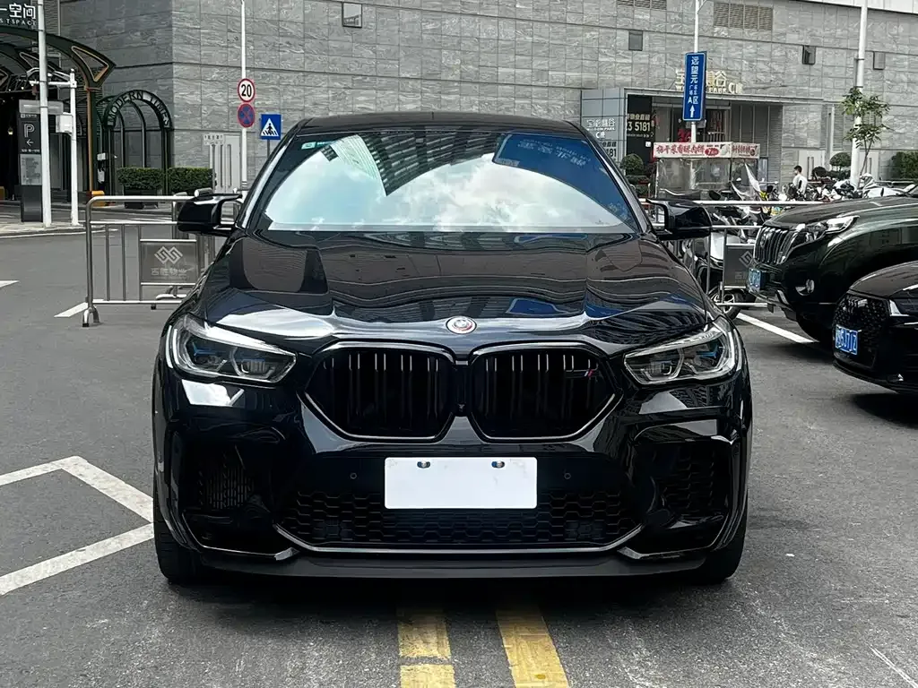 BMW X6 M 2022 из CN, фото 2
