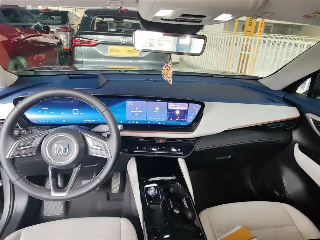 Buick Envision Plus — фото 8