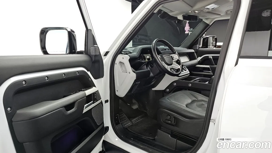 Land Rover Defender — фото 2