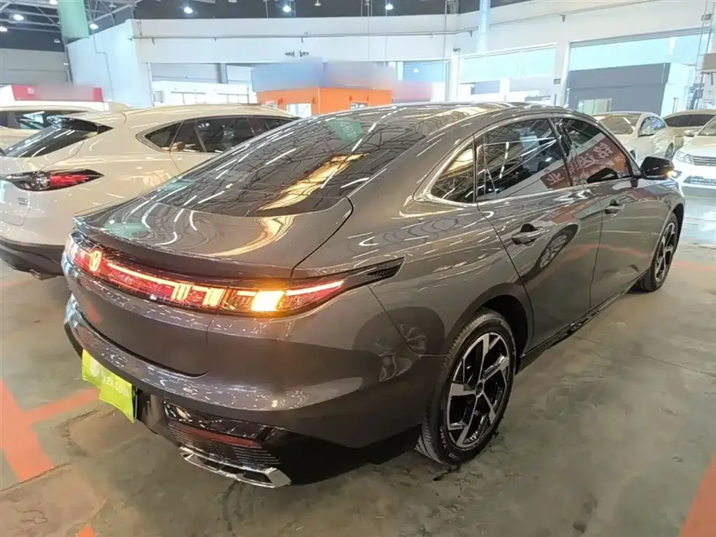 Changan Eado — фото 10