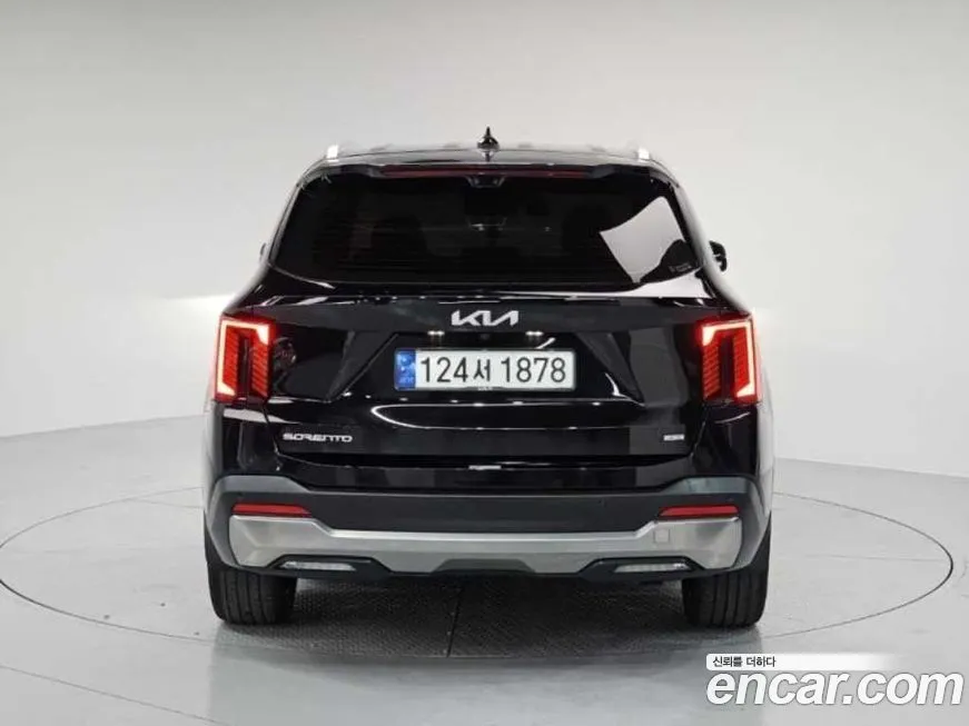 Kia Sorento — фото 8