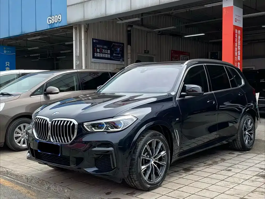 BMW X5 — фото 1