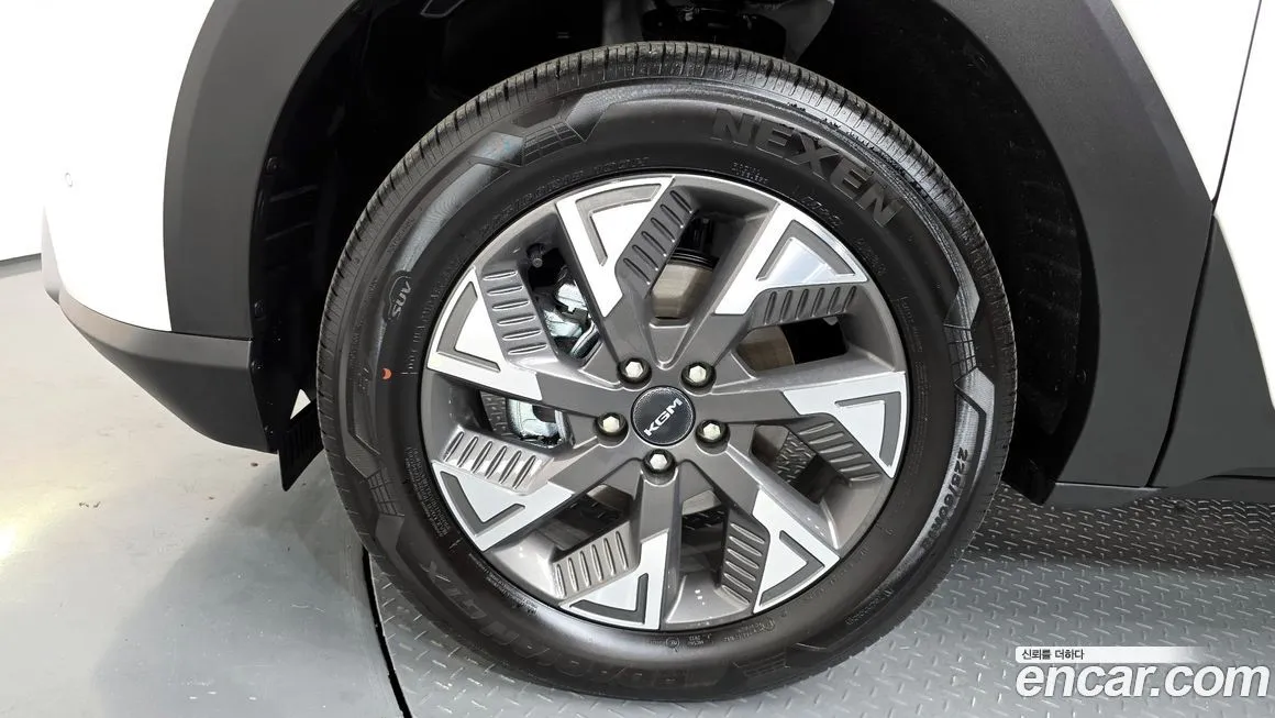 KG Mobility (Ssangyong) Torres — фото 7