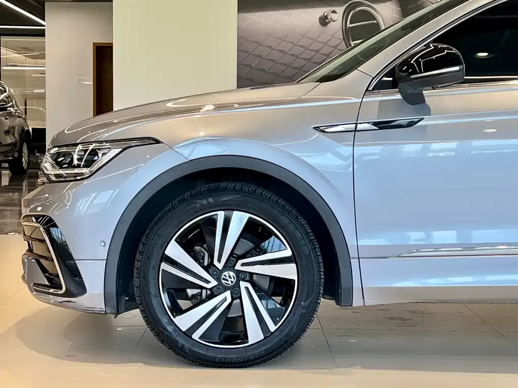 Volkswagen Tiguan X 2022 из CN, фото 2