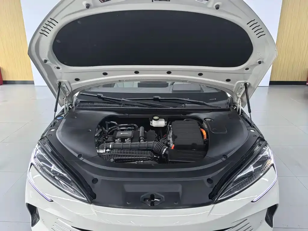 BYD Seal 07 DM-i — фото 8