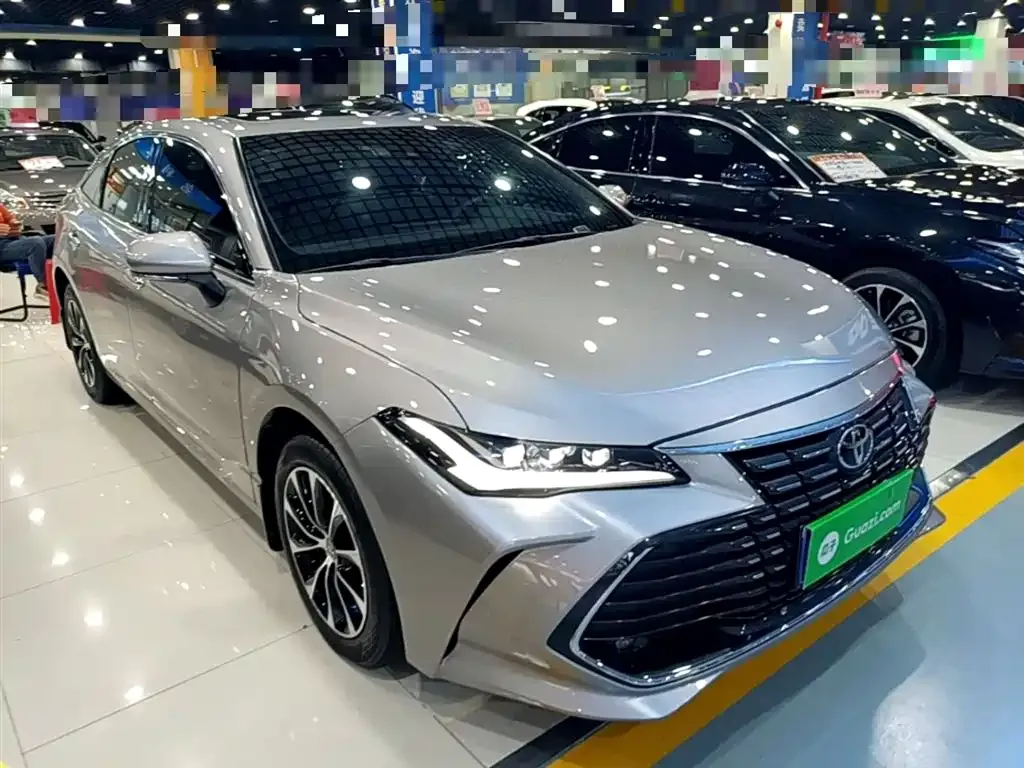 Toyota Avalon — фото 10
