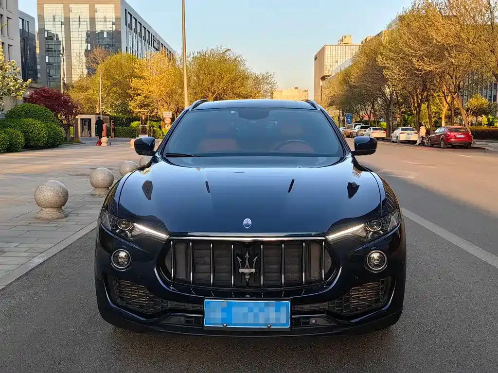Maserati Levante — фото 10