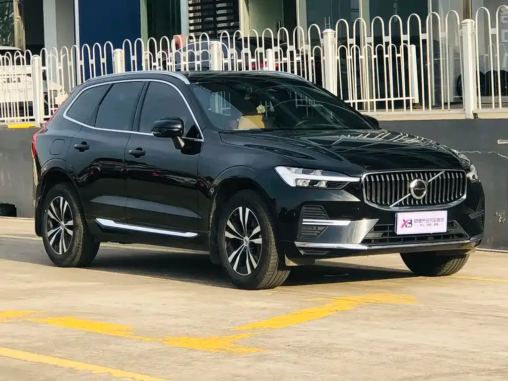 Volvo XC60 — фото 2