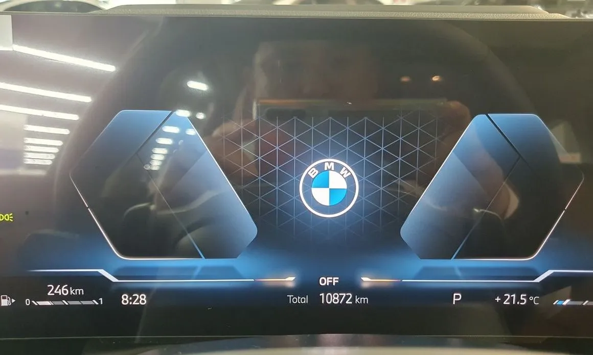 BMW 3-Series 2025 из KR, фото 6