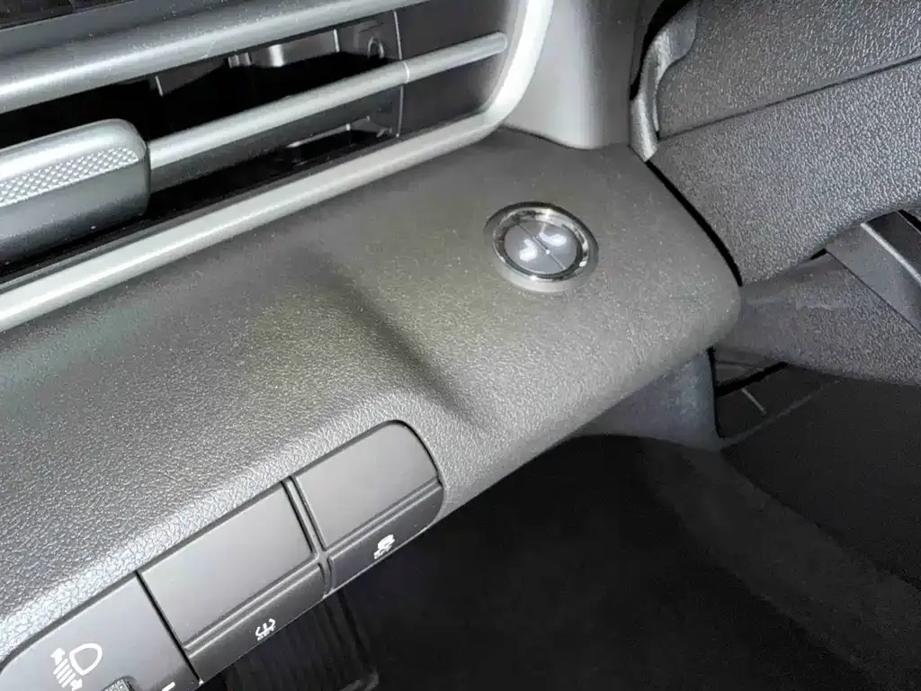Hyundai Elantra — фото 3