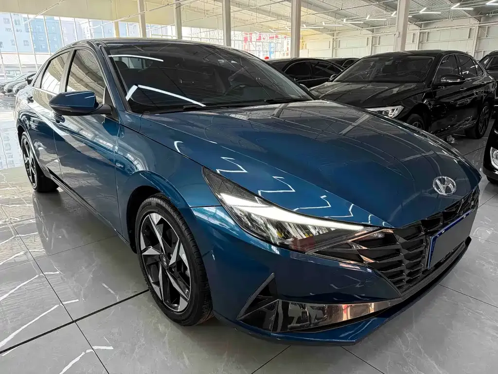 Hyundai Elantra — фото 9