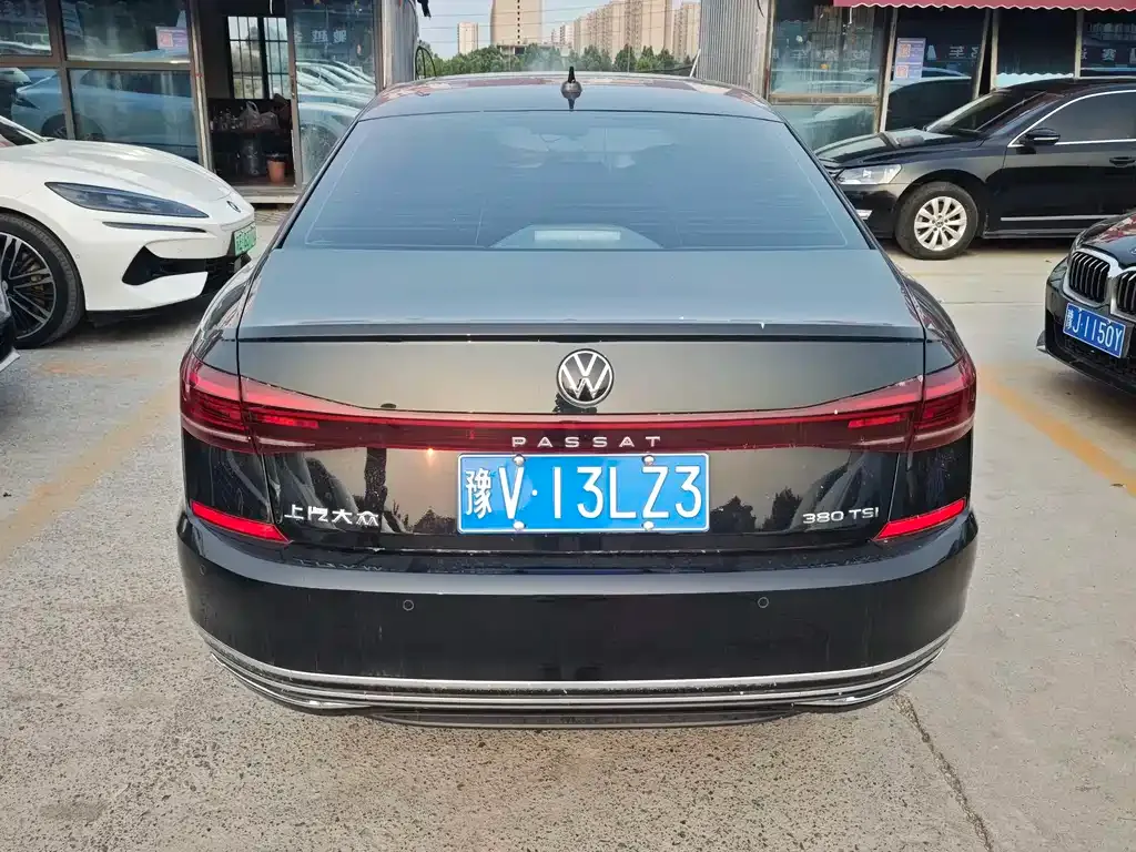 Volkswagen Passat — фото 6