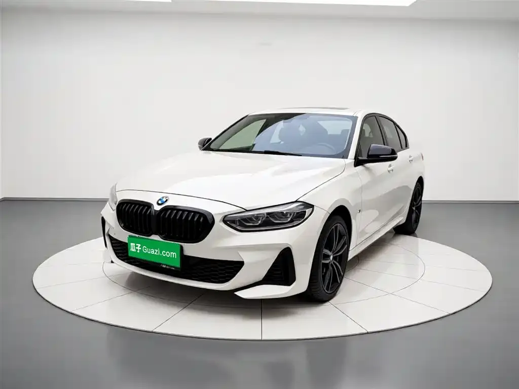 BMW 1 Series — фото 1
