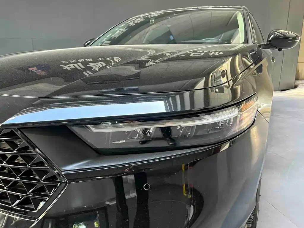 Honda Accord — фото 8