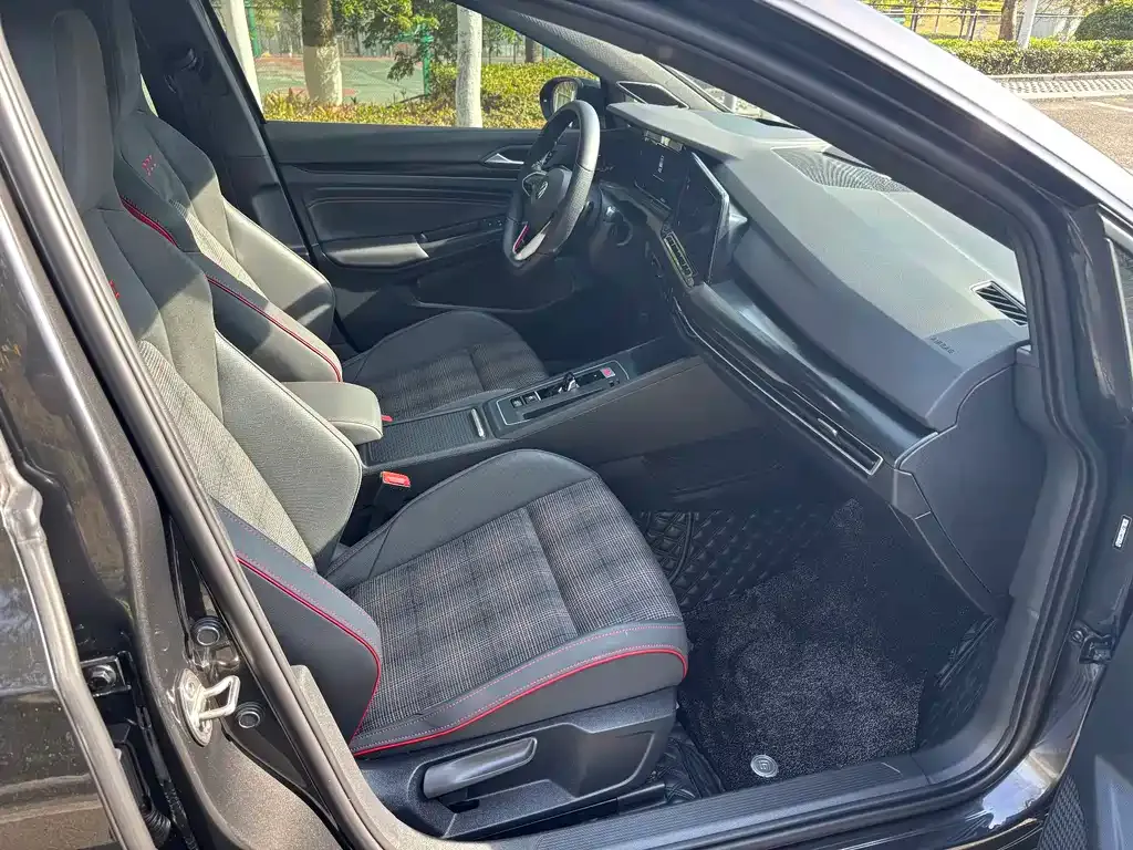 Volkswagen Golf GTI 2022 из CN, фото 9