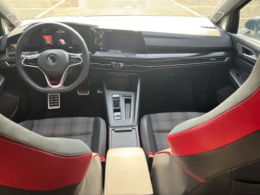 Volkswagen Golf GTI 2022 из CN, фото 3