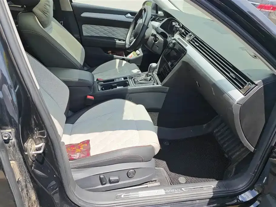Volkswagen Magotan 2023 из CN, фото 4