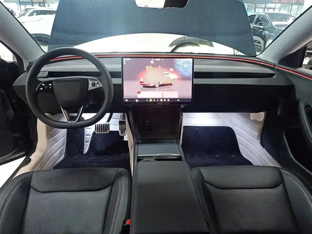 Tesla Model 3 — фото 4