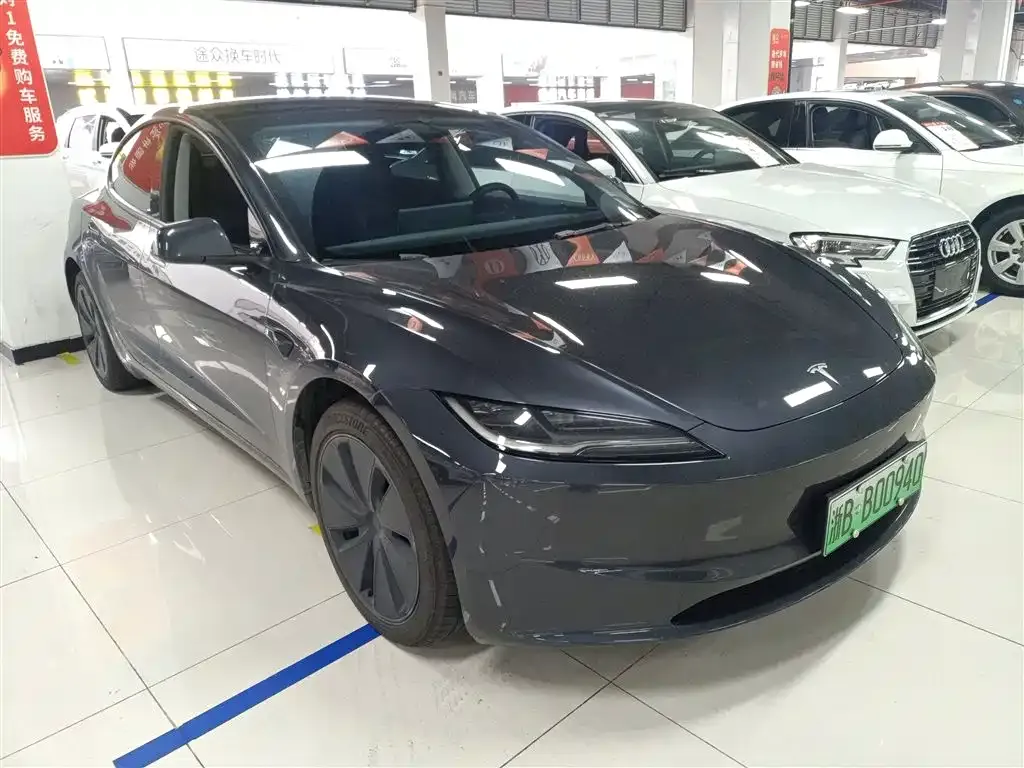 Tesla Model 3 — фото 5