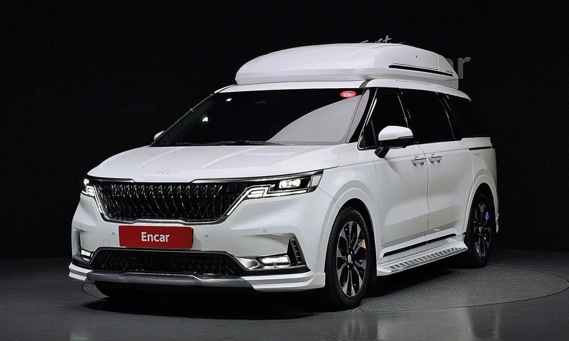 Kia Carnival — фото 1