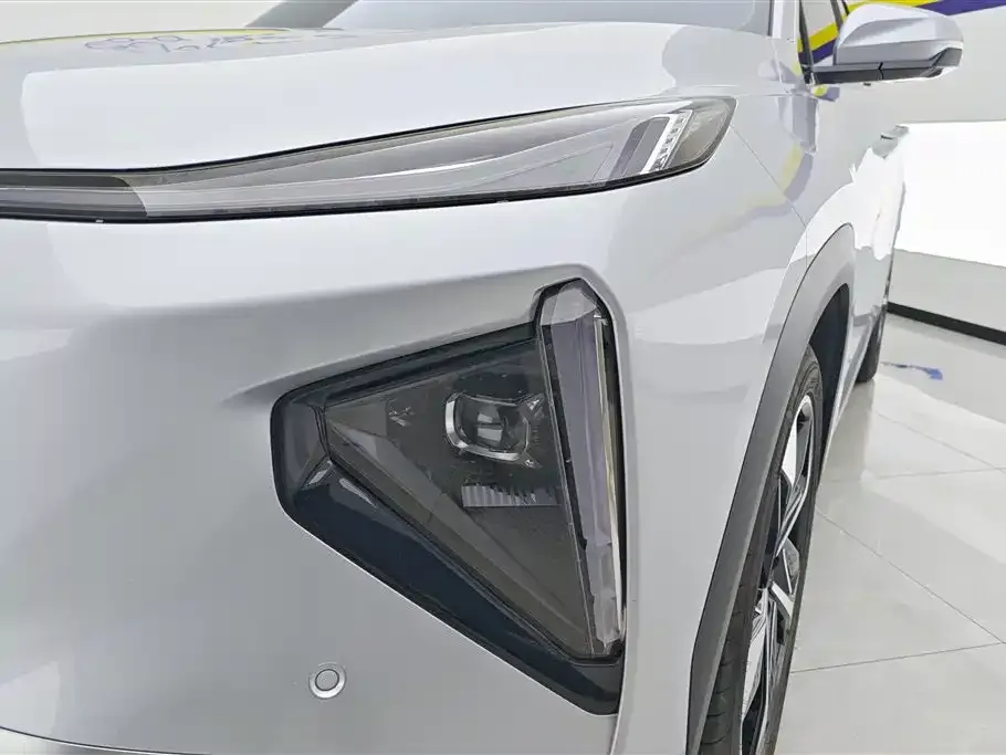 Geely Galaxy L7 — фото 10